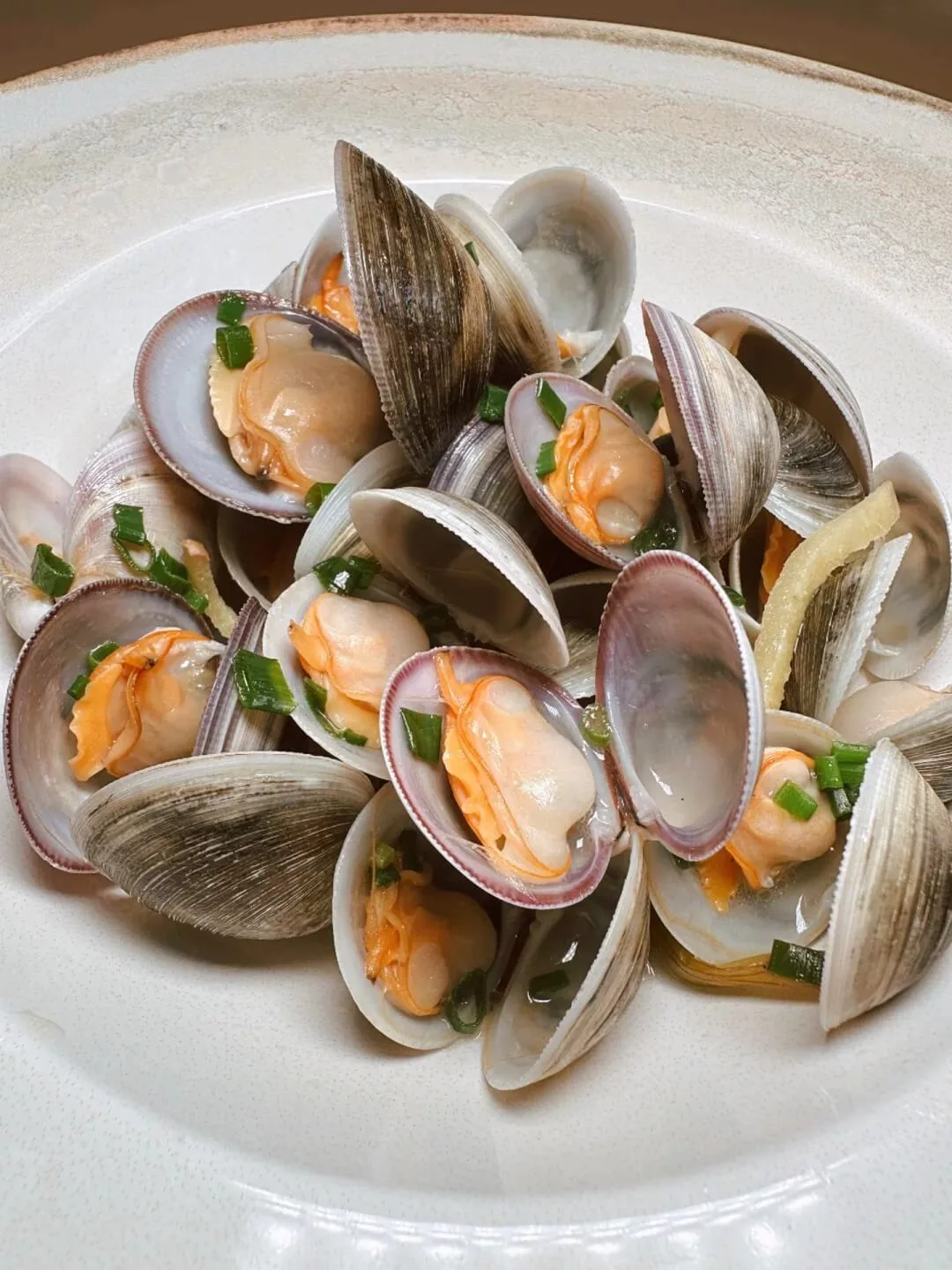 Stewed Clam in White Wine Soup